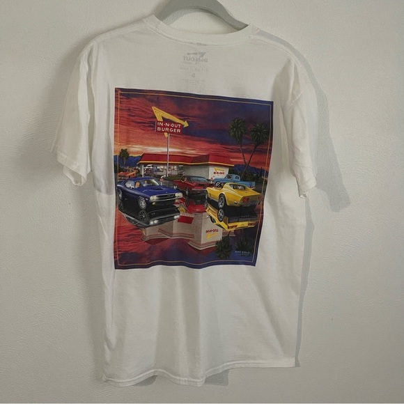 In-N-Out Burger California Classic Car Graphic white T-Shirt Size small - Picture 2 of 9